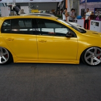 低是一种态度 CAS车展上的HellaFlush