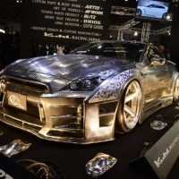 亮瞎金刚眼 铝板刻花附身的日产GT-R